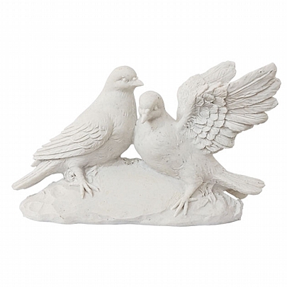 E.1853, POLYESTER PIGEON IN STONE